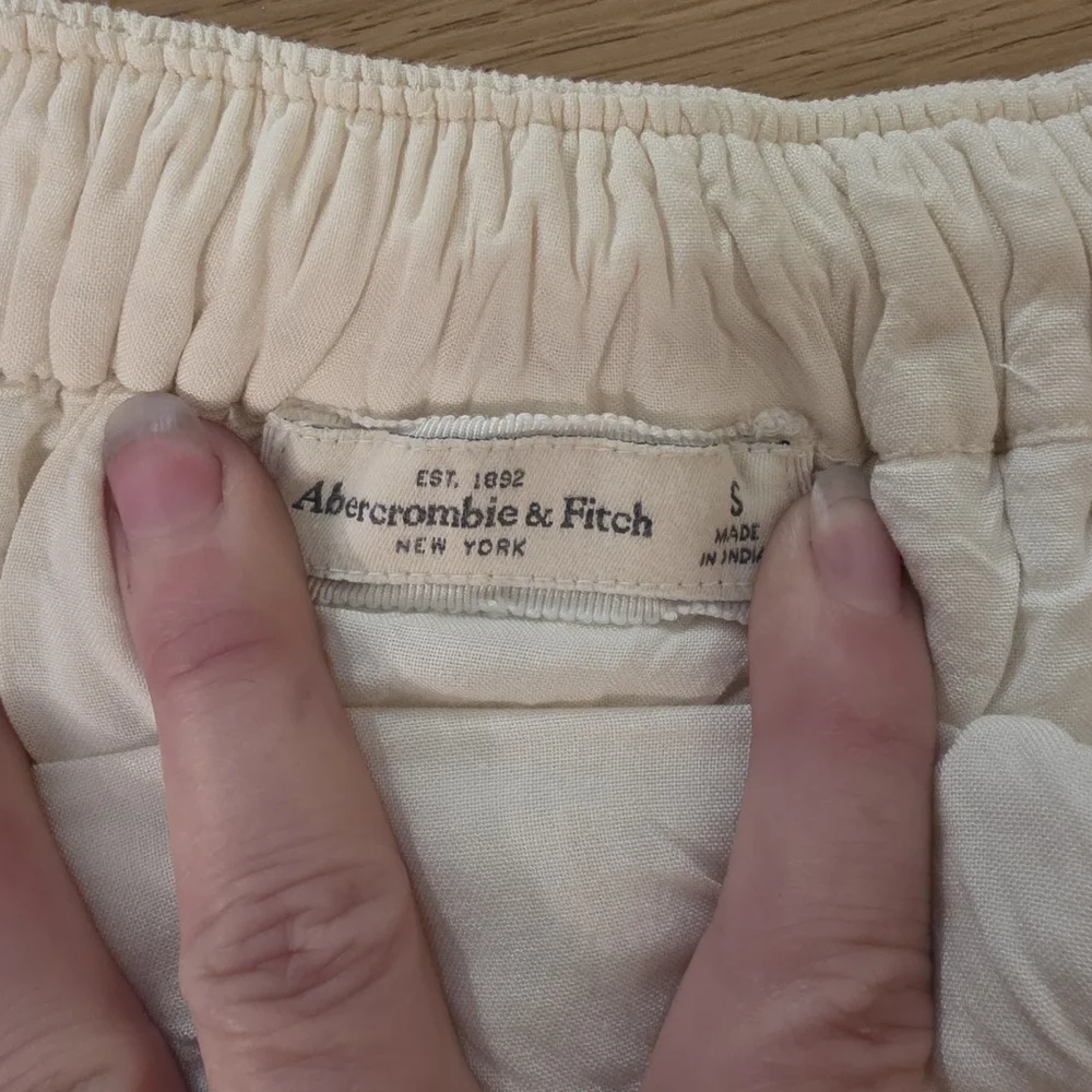 Abercrombie & Fitch Tulle Mini Skirt- S